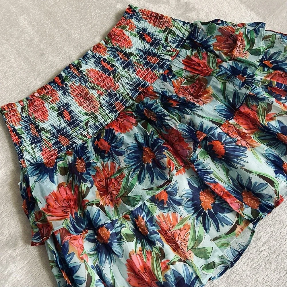 MILLY Floral Tiered Mini Skirt Sz 6 Wyatt Paint Dahlia Smocked Boho 26ES59